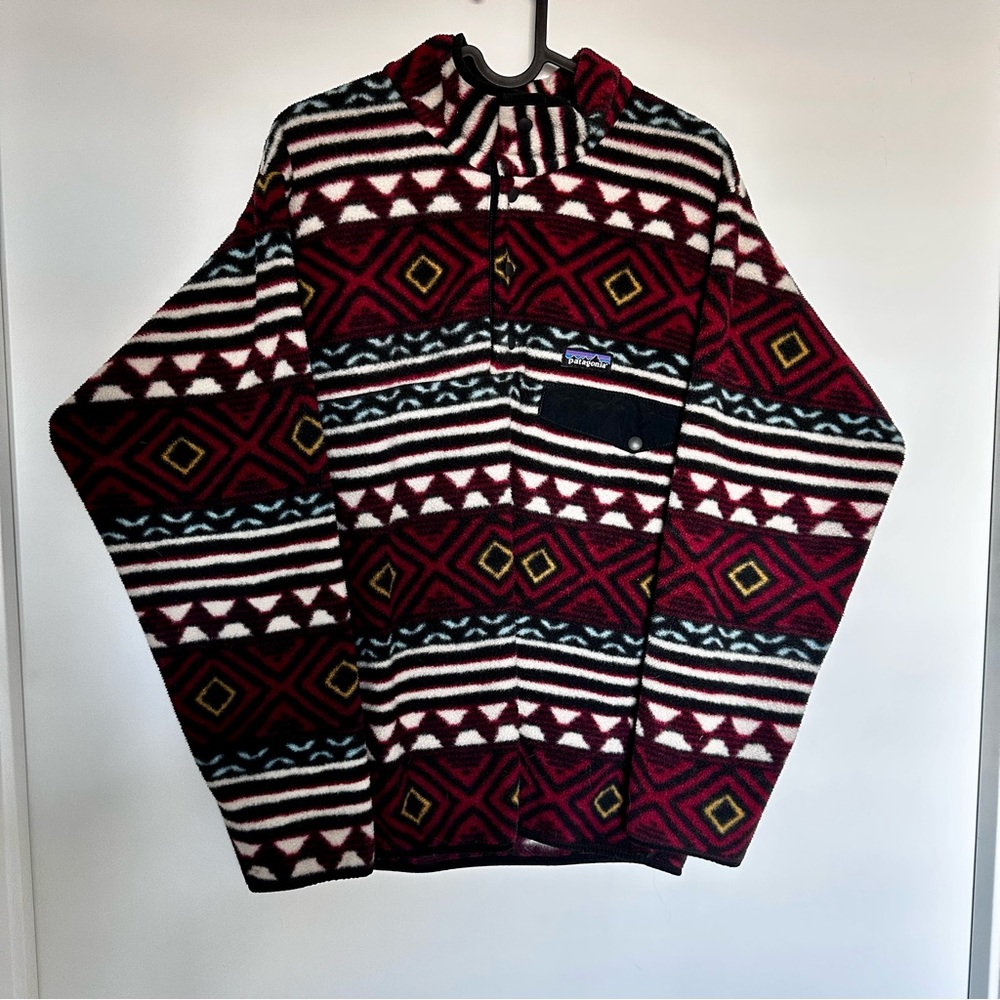 Patagonia — Lightweight Synchilla Snap-T Fleece Pullover